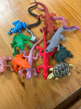 Load image into Gallery viewer, Assorted Reptile Toy (plastic)